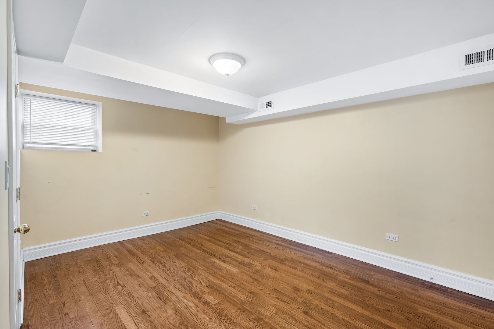 6046 N FRANCISCO Avenue Unit: GW