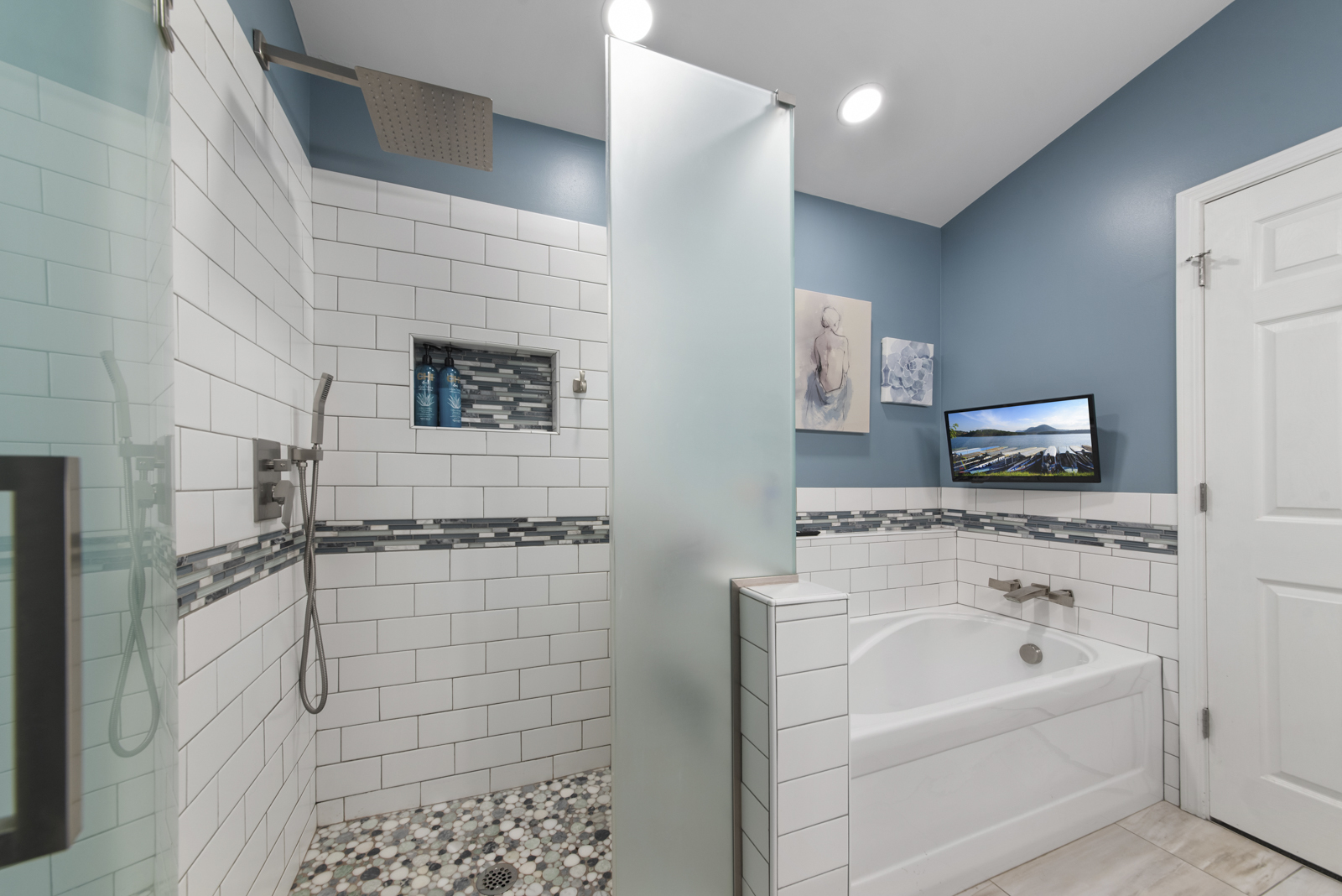 2261 Reflections Drive Unit: C1001