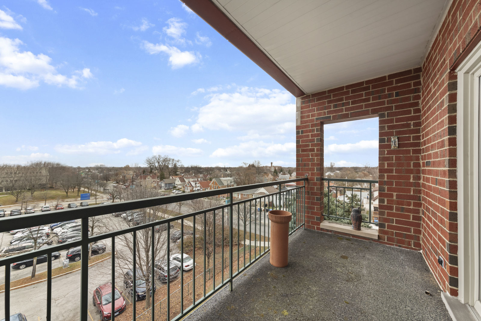 6400 W Berteau Avenue Unit: 509