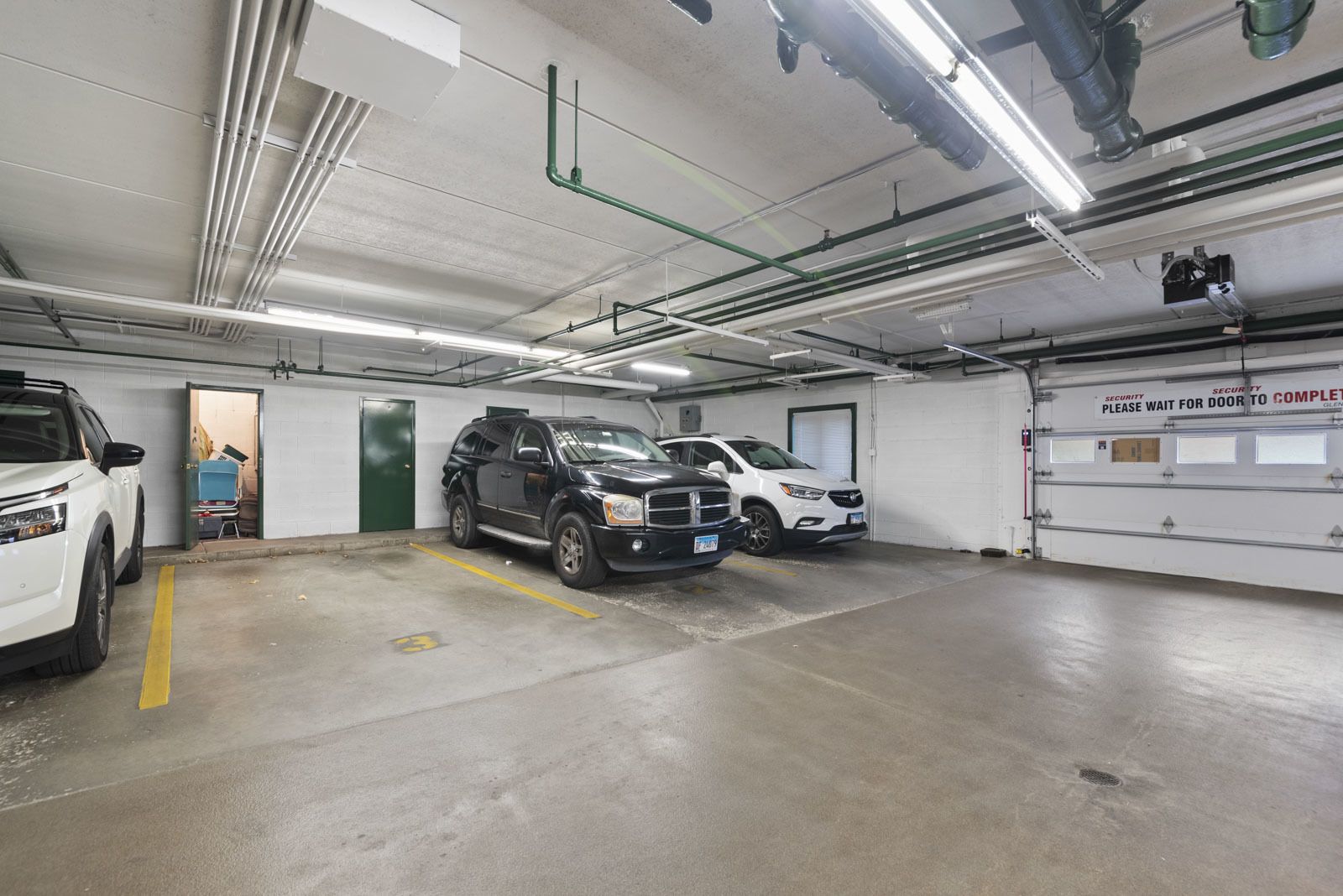 6400 W Berteau Avenue Unit: 509
