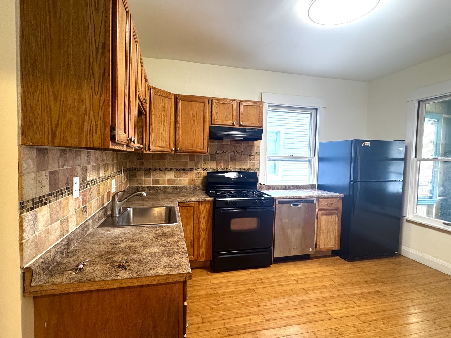 4318 N Albany Avenue Unit: 1