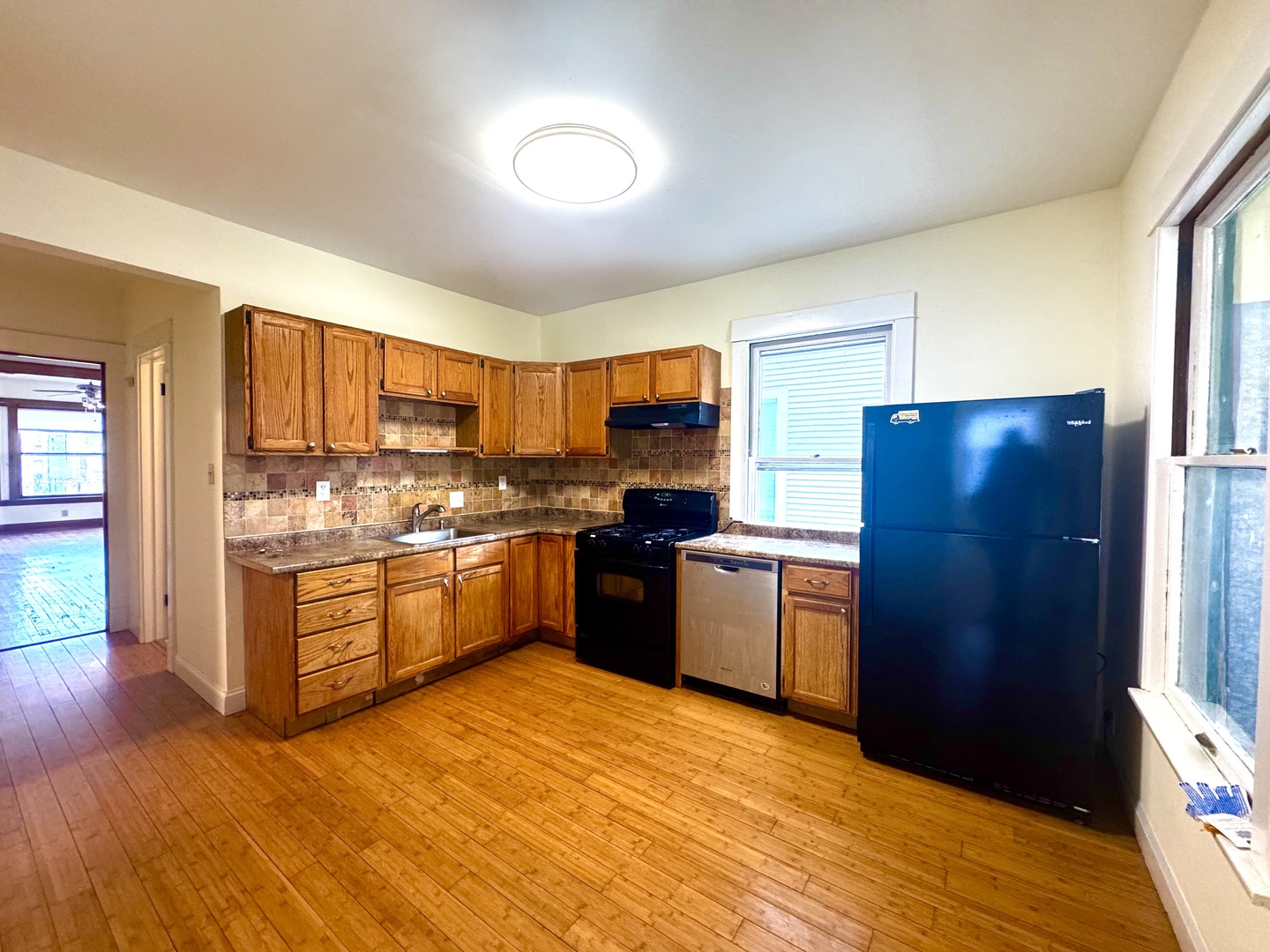 4318 N Albany Avenue Unit: 1