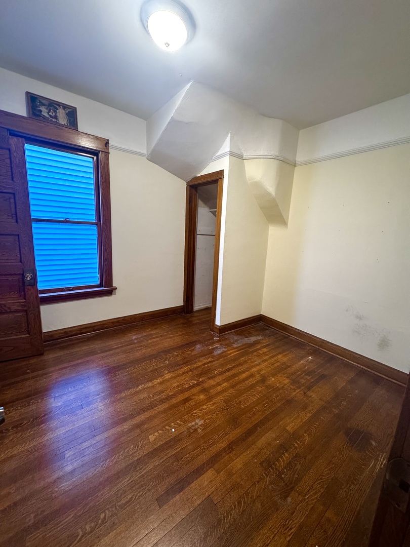 4318 N Albany Avenue Unit: 1