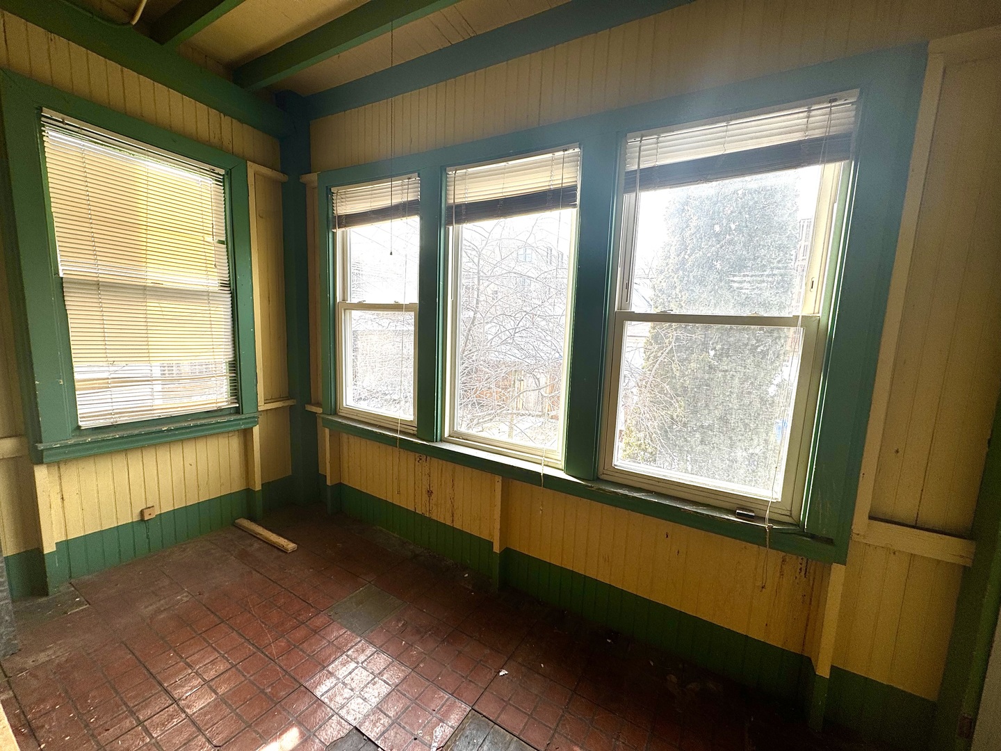 4318 N Albany Avenue Unit: 1