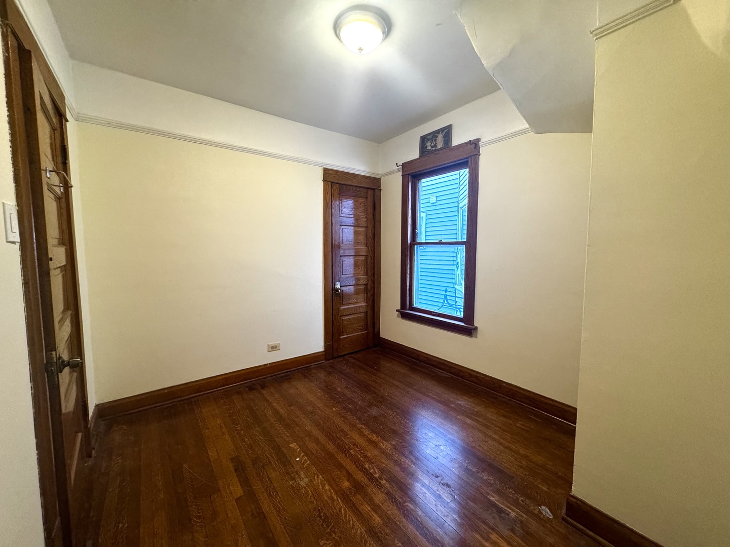 4318 N Albany Avenue Unit: 1