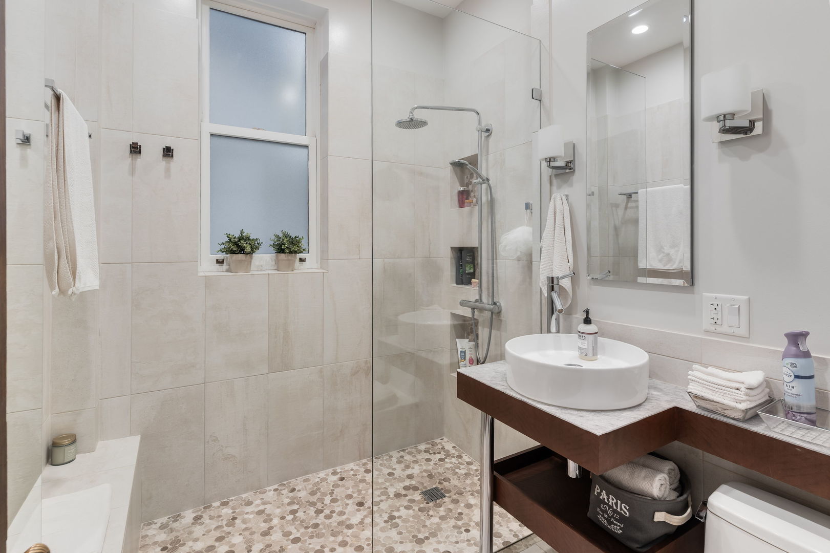 2120 N Cleveland Avenue Unit: 1