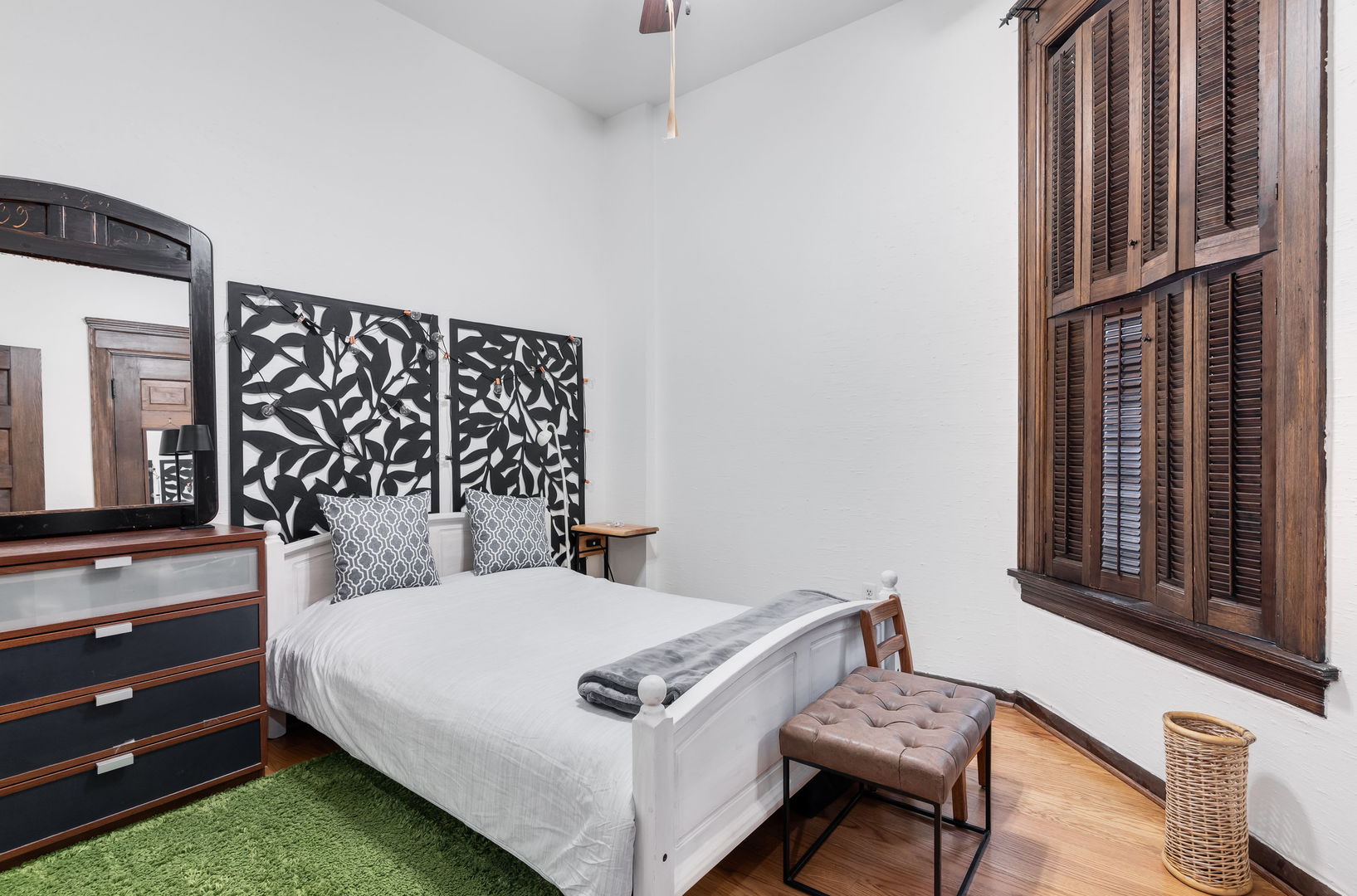 2120 N Cleveland Avenue Unit: 1