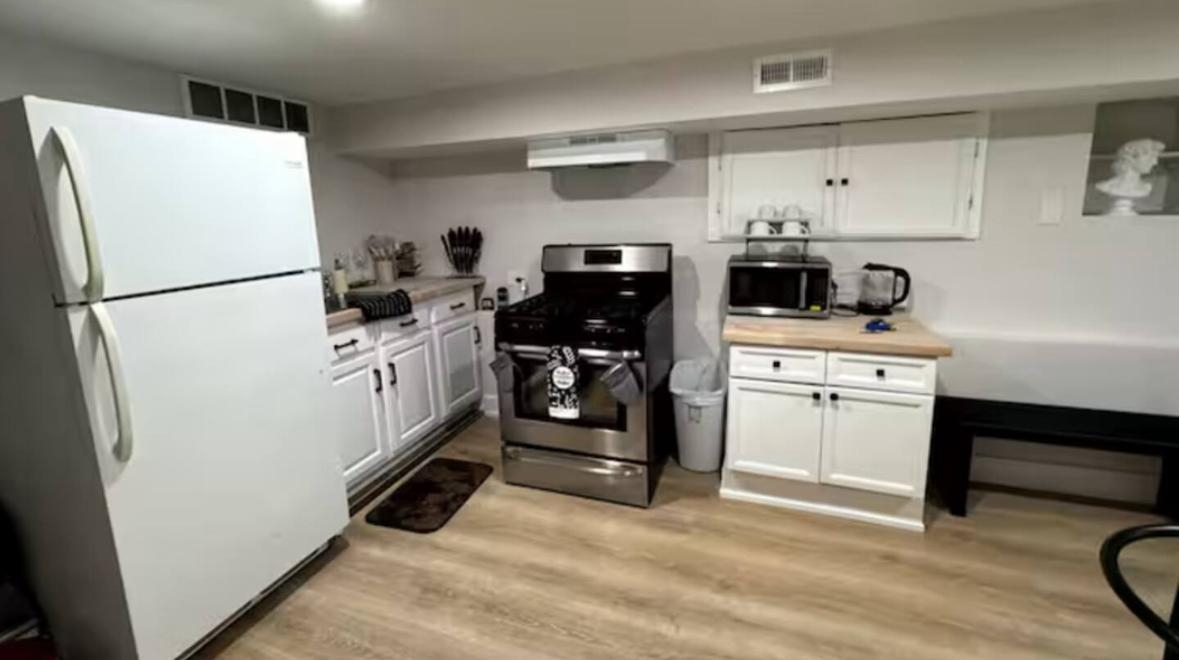 2125 N Stave Street Unit: 1