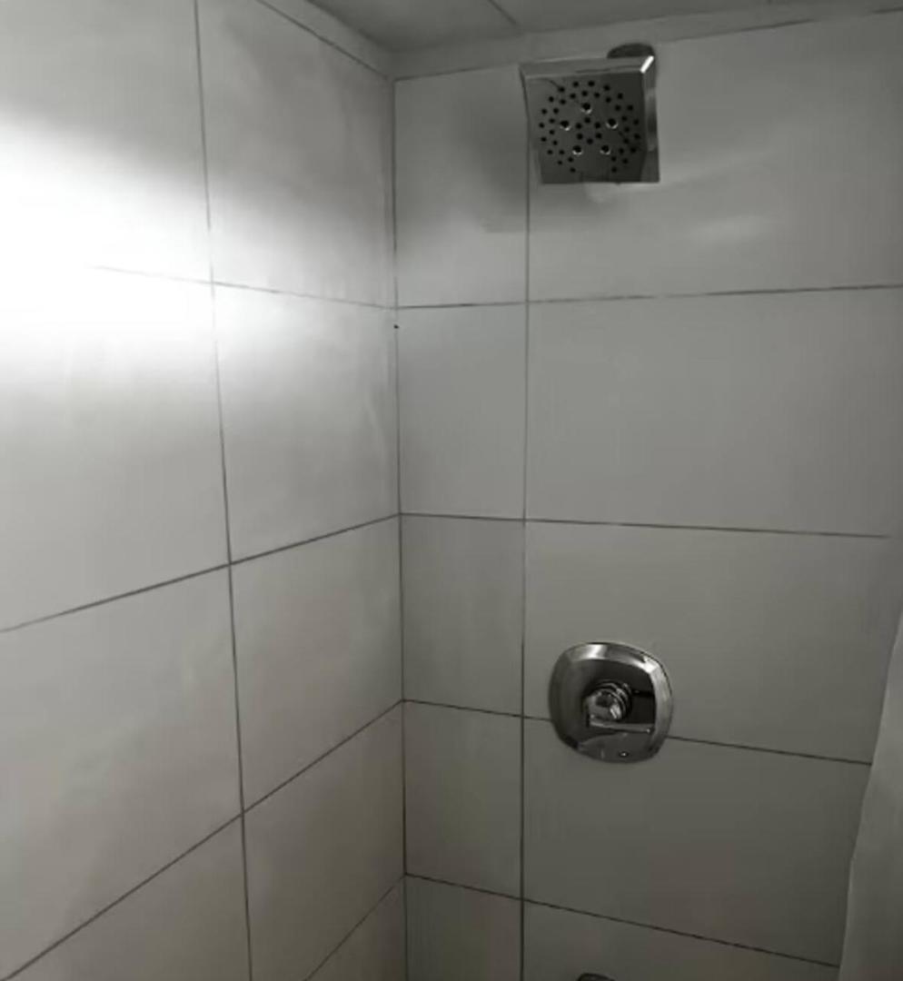 2125 N Stave Street Unit: 1