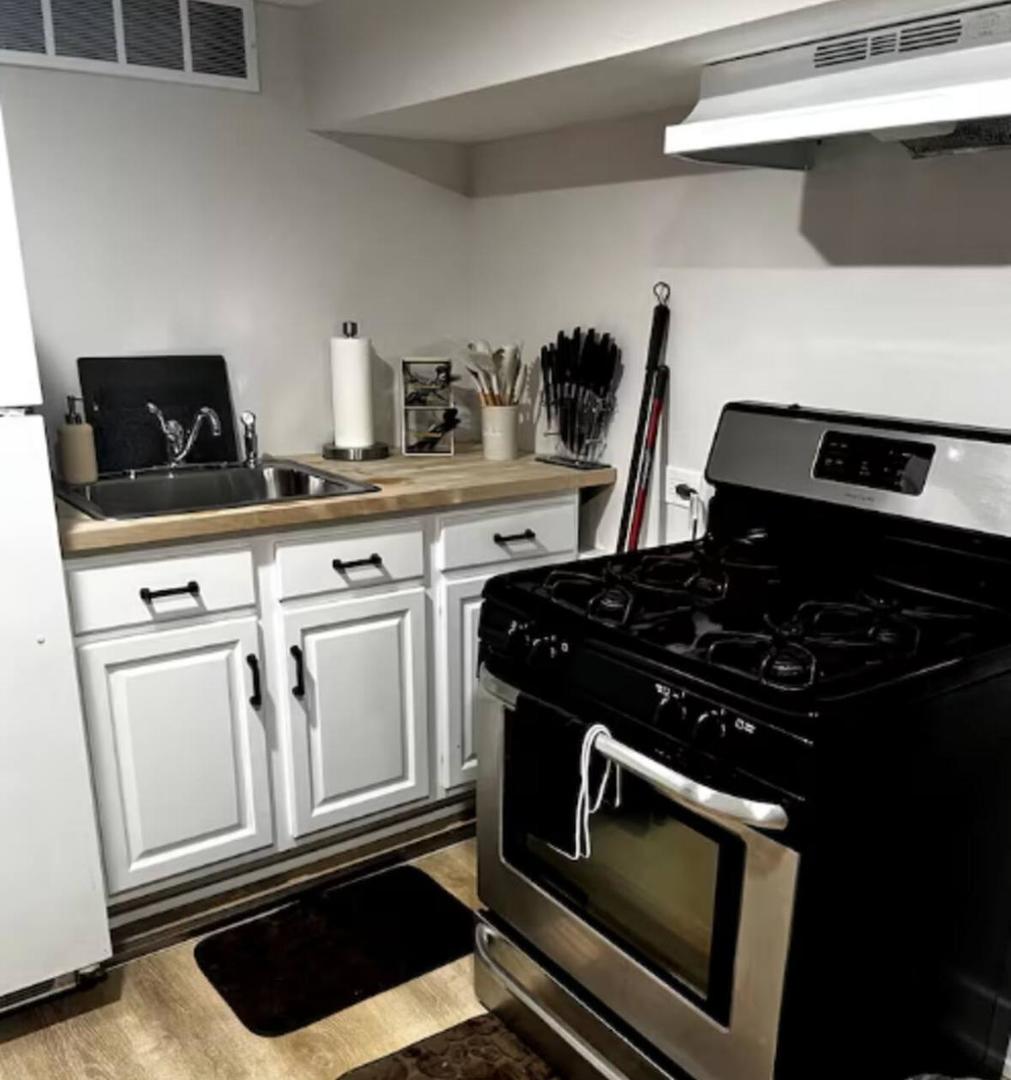 2125 N Stave Street Unit: 1