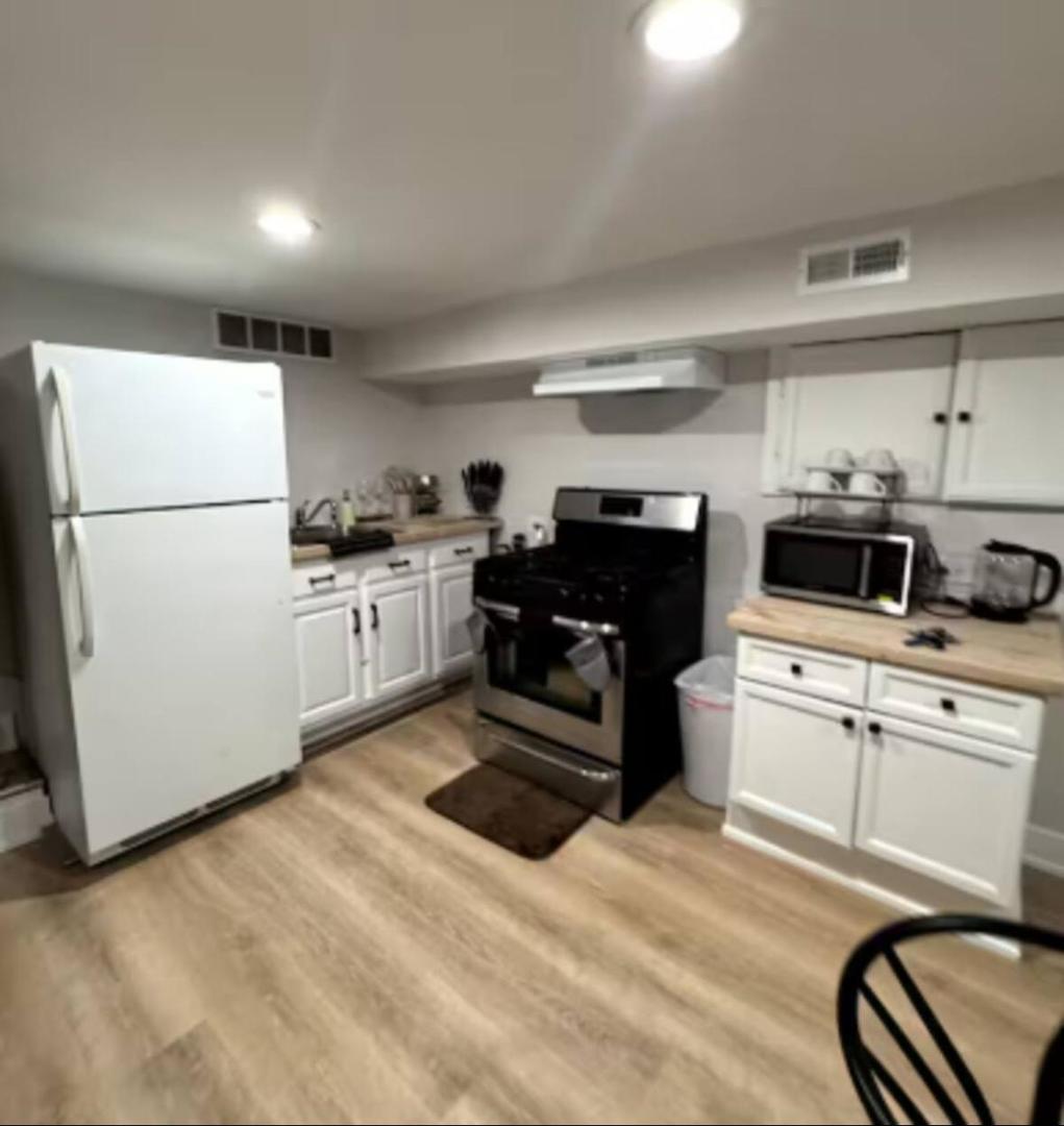 2125 N Stave Street Unit: 1