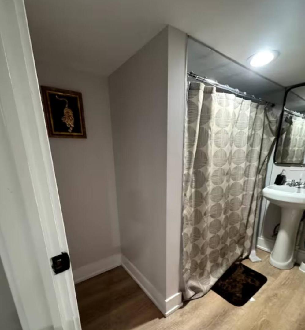 2125 N Stave Street Unit: 1