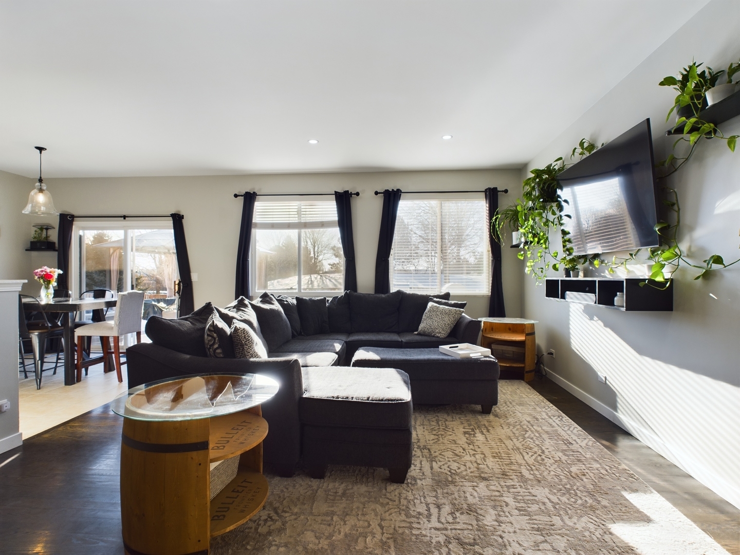 687 Glen Cove Lane