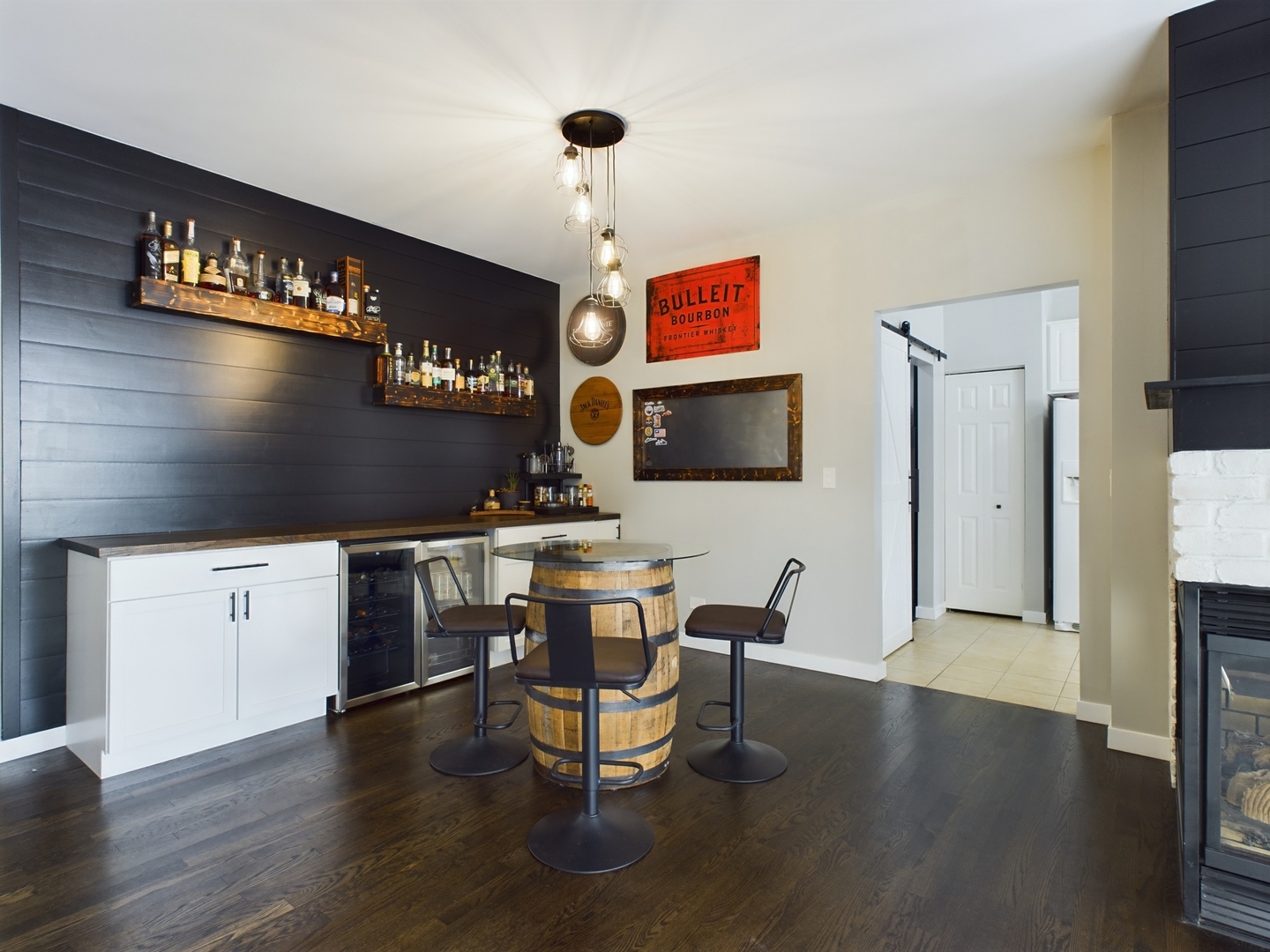 687 Glen Cove Lane