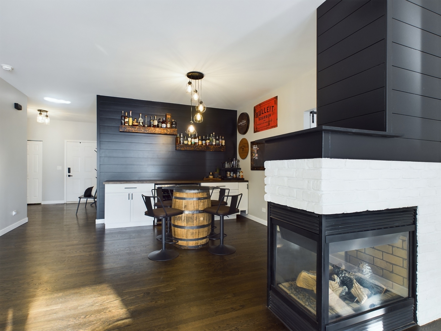 687 Glen Cove Lane