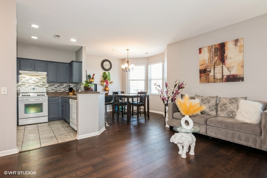 2305 Aurora Drive Unit: 2