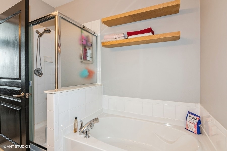 2305 Aurora Drive Unit: 2