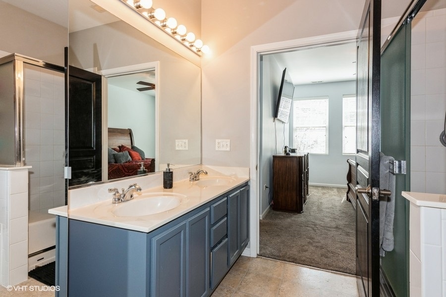 2305 Aurora Drive Unit: 2