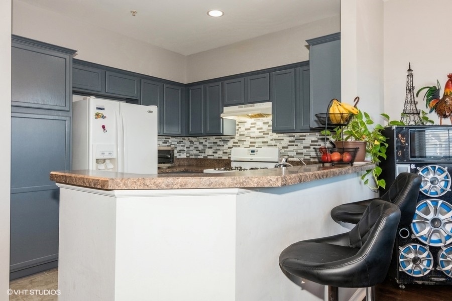 2305 Aurora Drive Unit: 2
