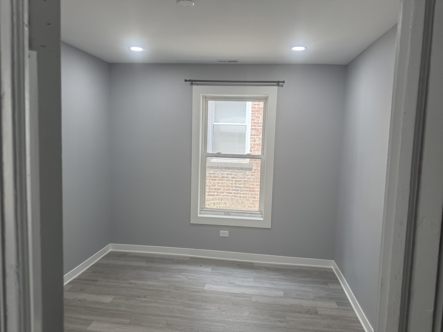 1217 E 53rd Street Unit: 2W