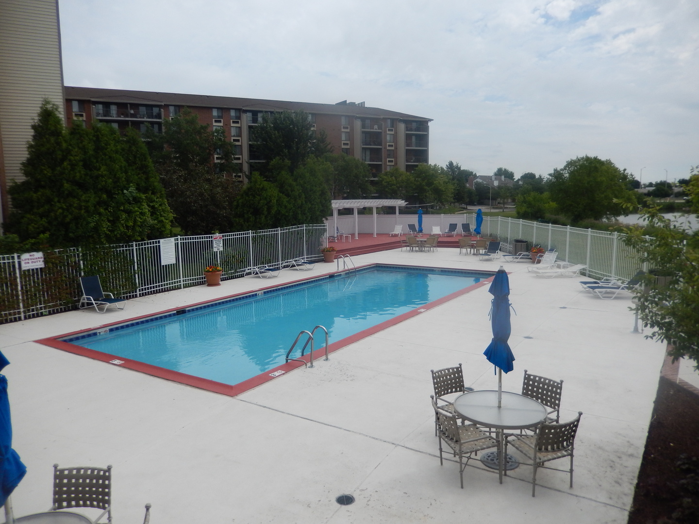 109 White Oak Court Unit: 7