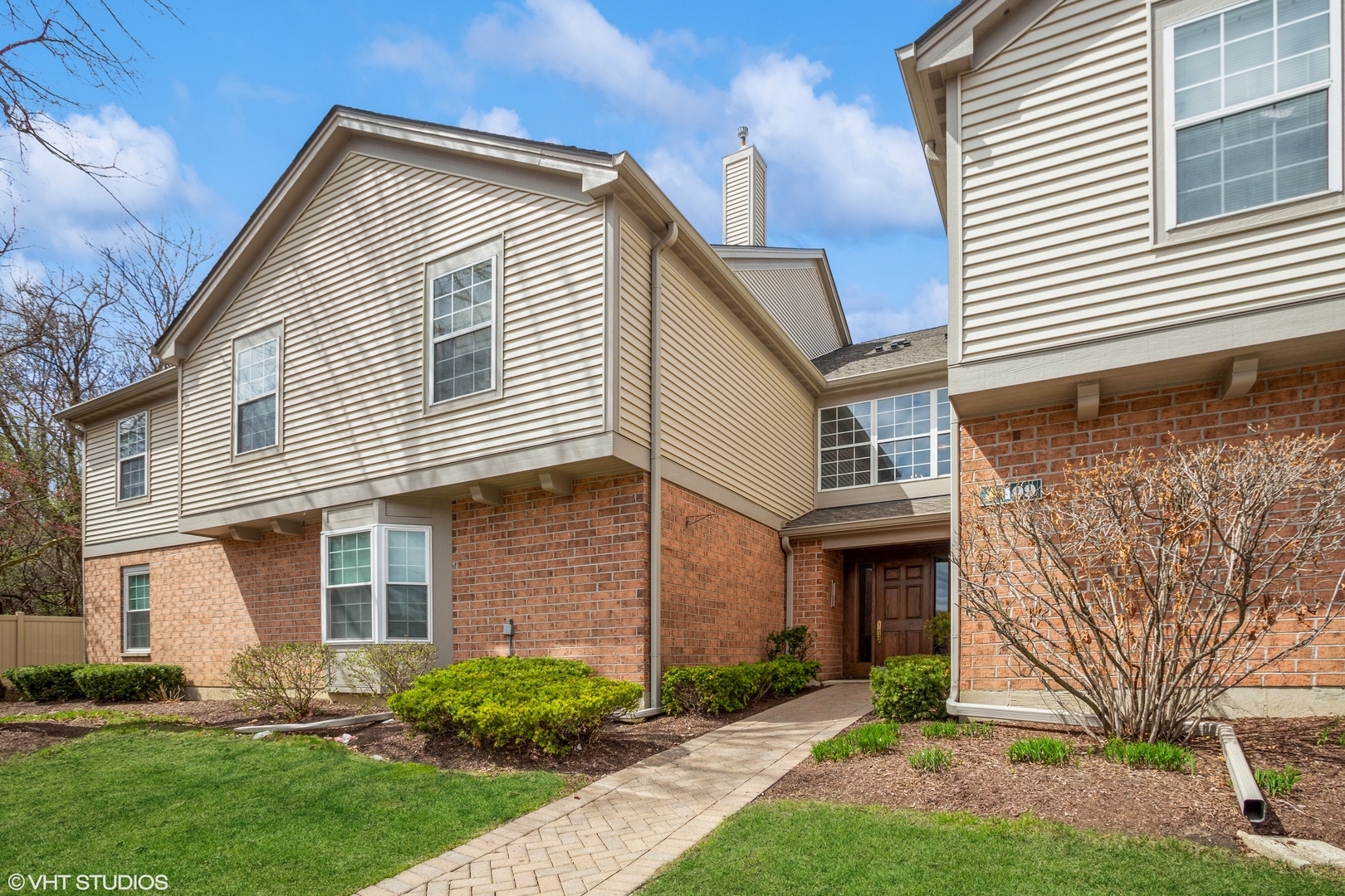 109 White Oak Court Unit: 7