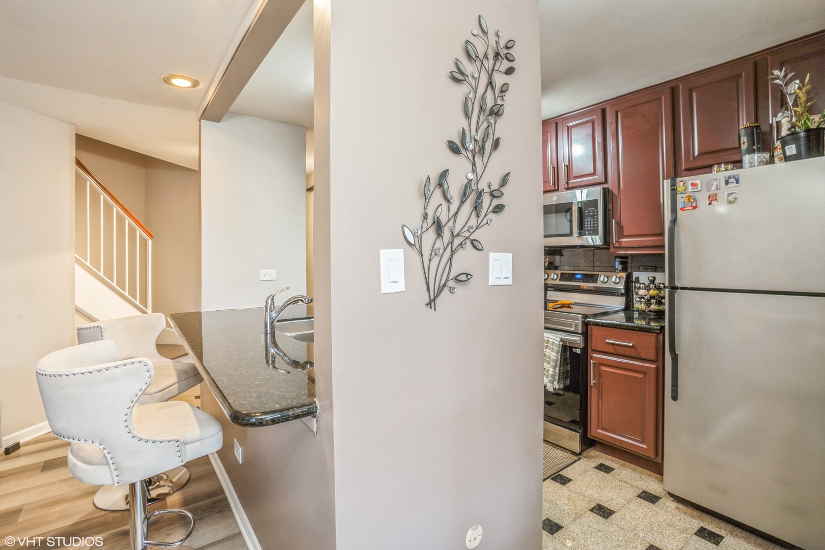 109 White Oak Court Unit: 7