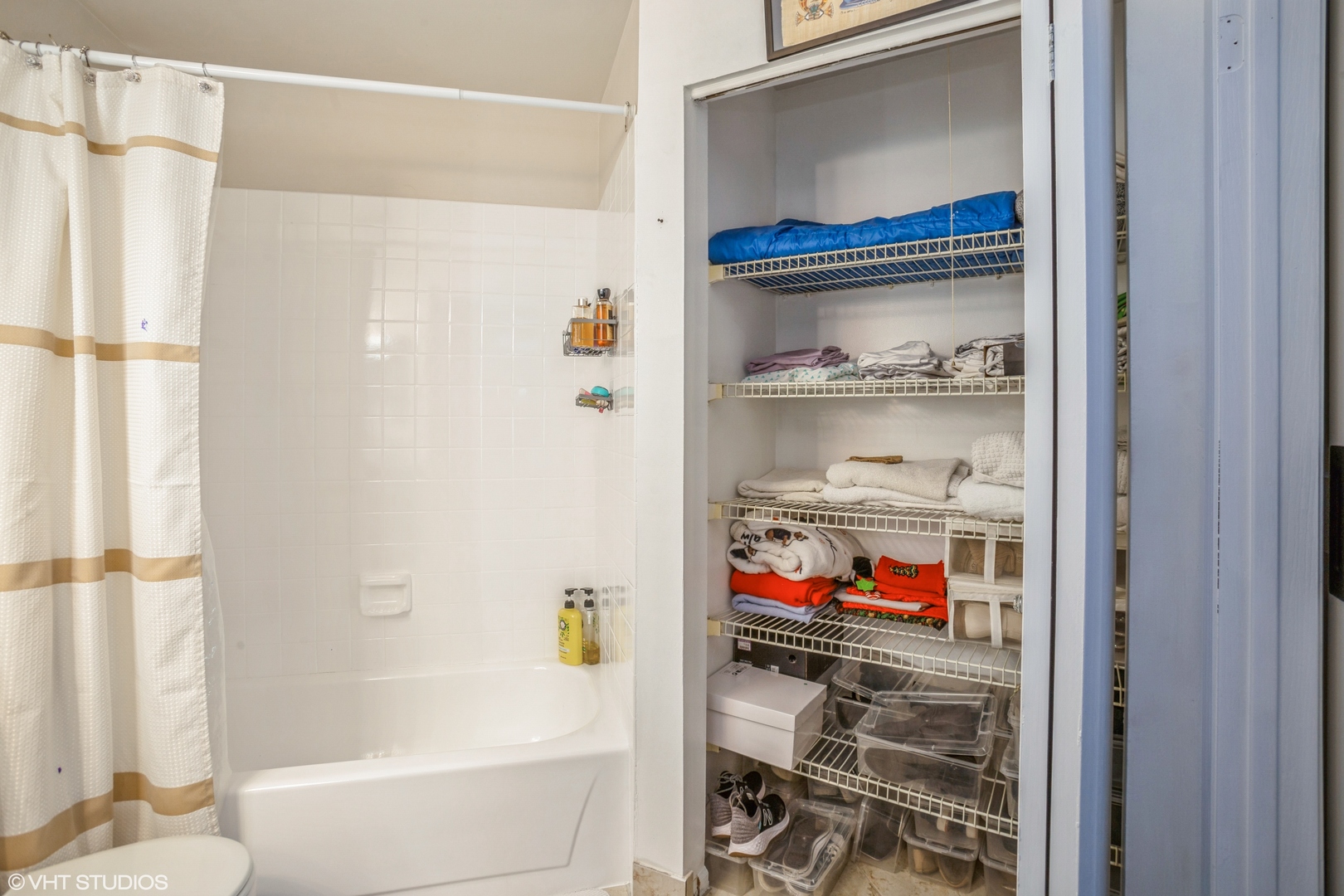 109 White Oak Court Unit: 7