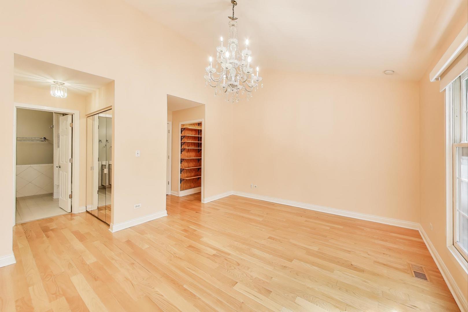 1813 S Clark Street Unit: K41