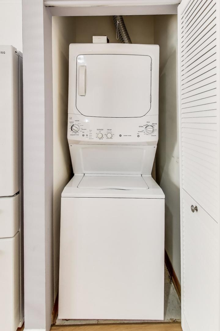 1813 S Clark Street Unit: K41