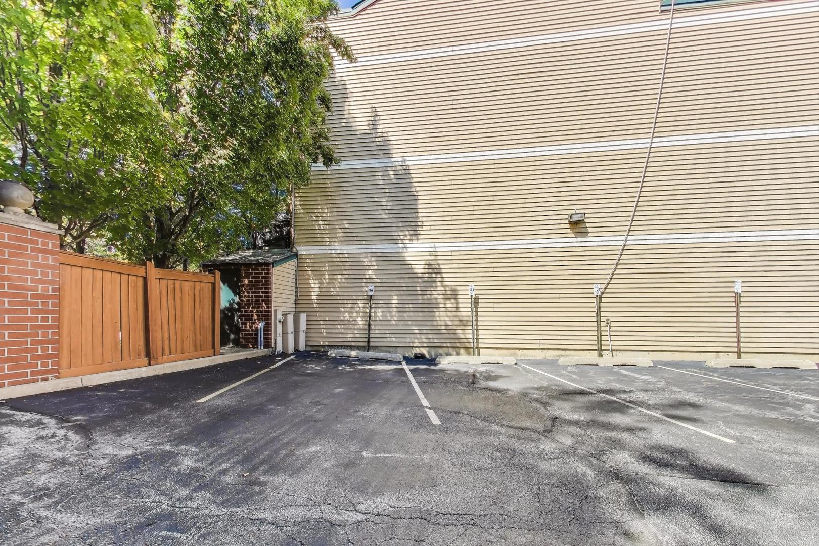 1813 S Clark Street Unit: K41