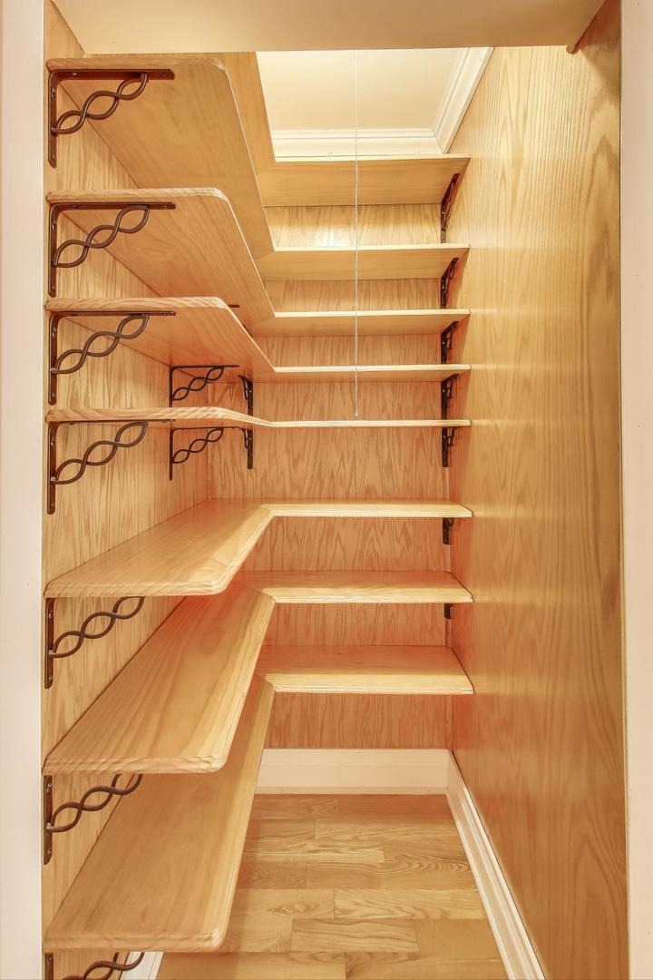 1813 S Clark Street Unit: K41