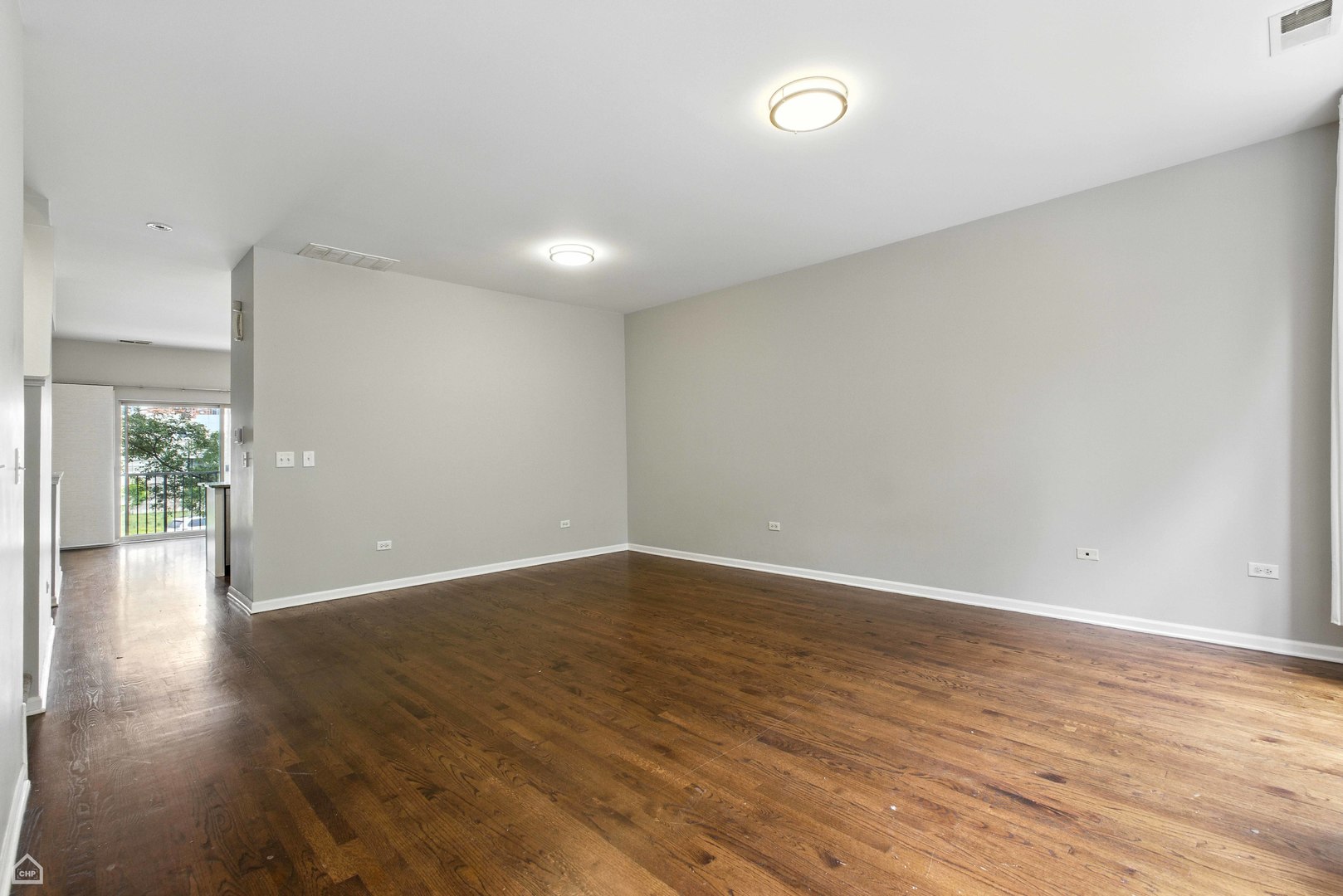 346 E 25th Place