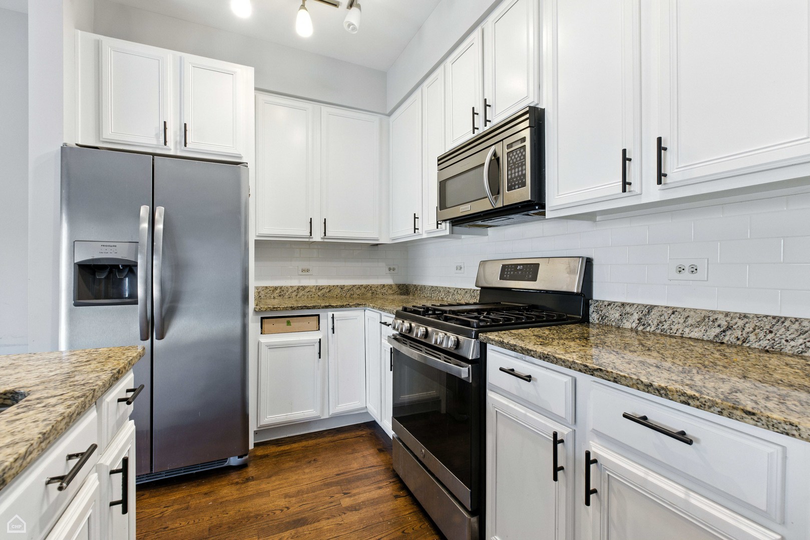 346 E 25th Place