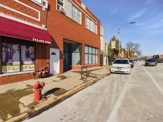 5326 N KEDZIE Avenue