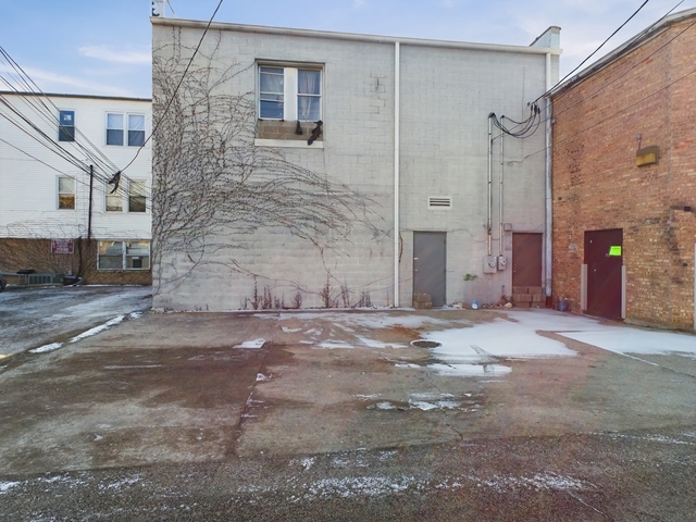 5326 N KEDZIE Avenue