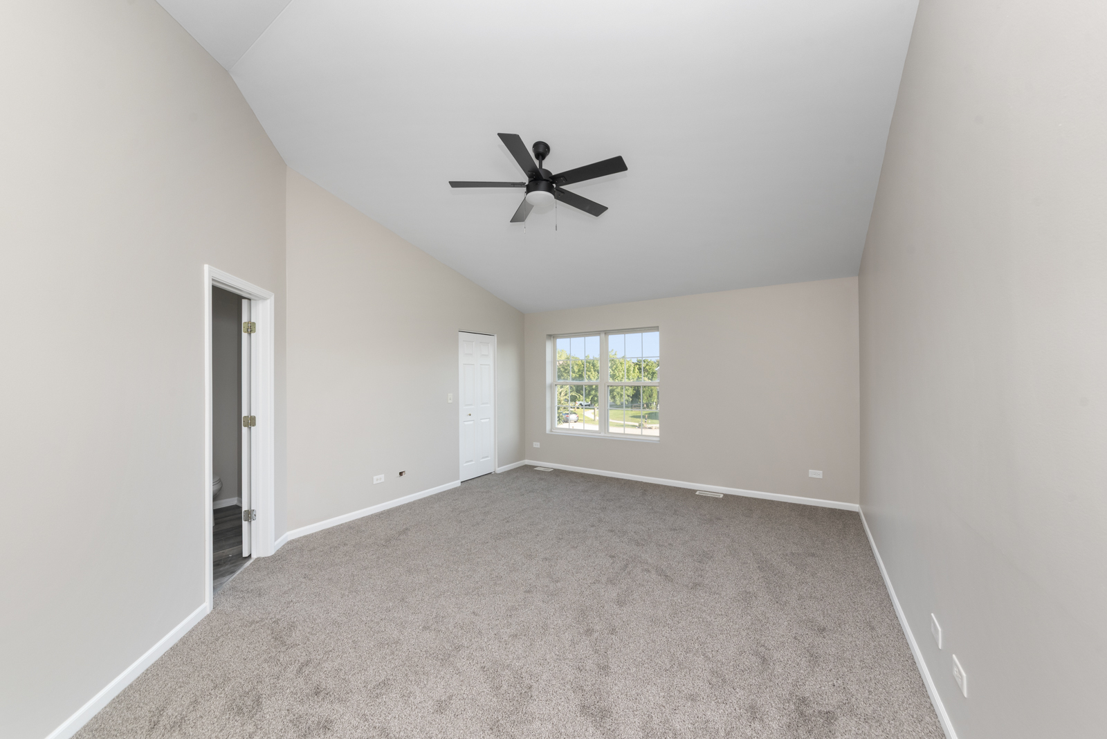 6407 Coyote Ridge Court