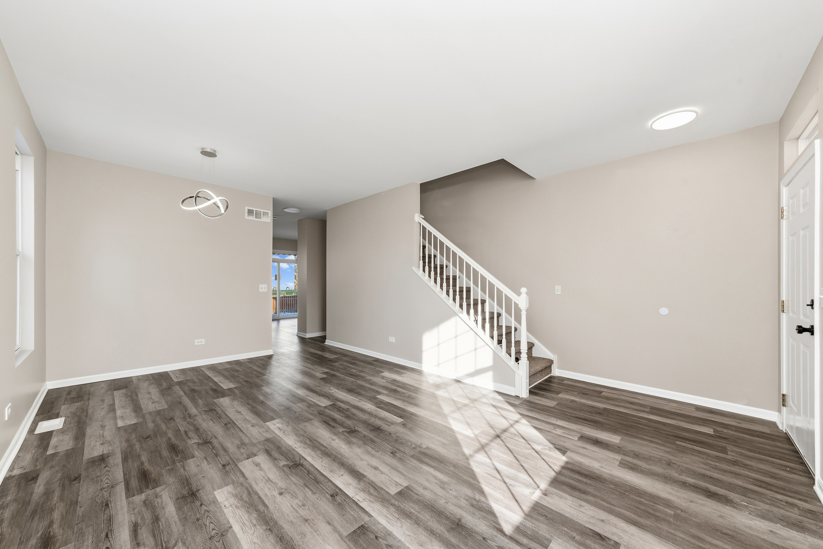 6407 Coyote Ridge Court