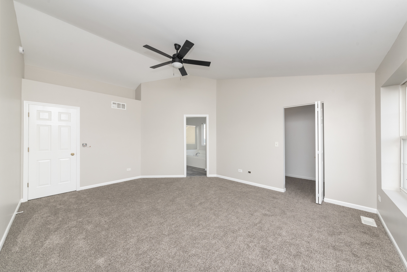 6407 Coyote Ridge Court