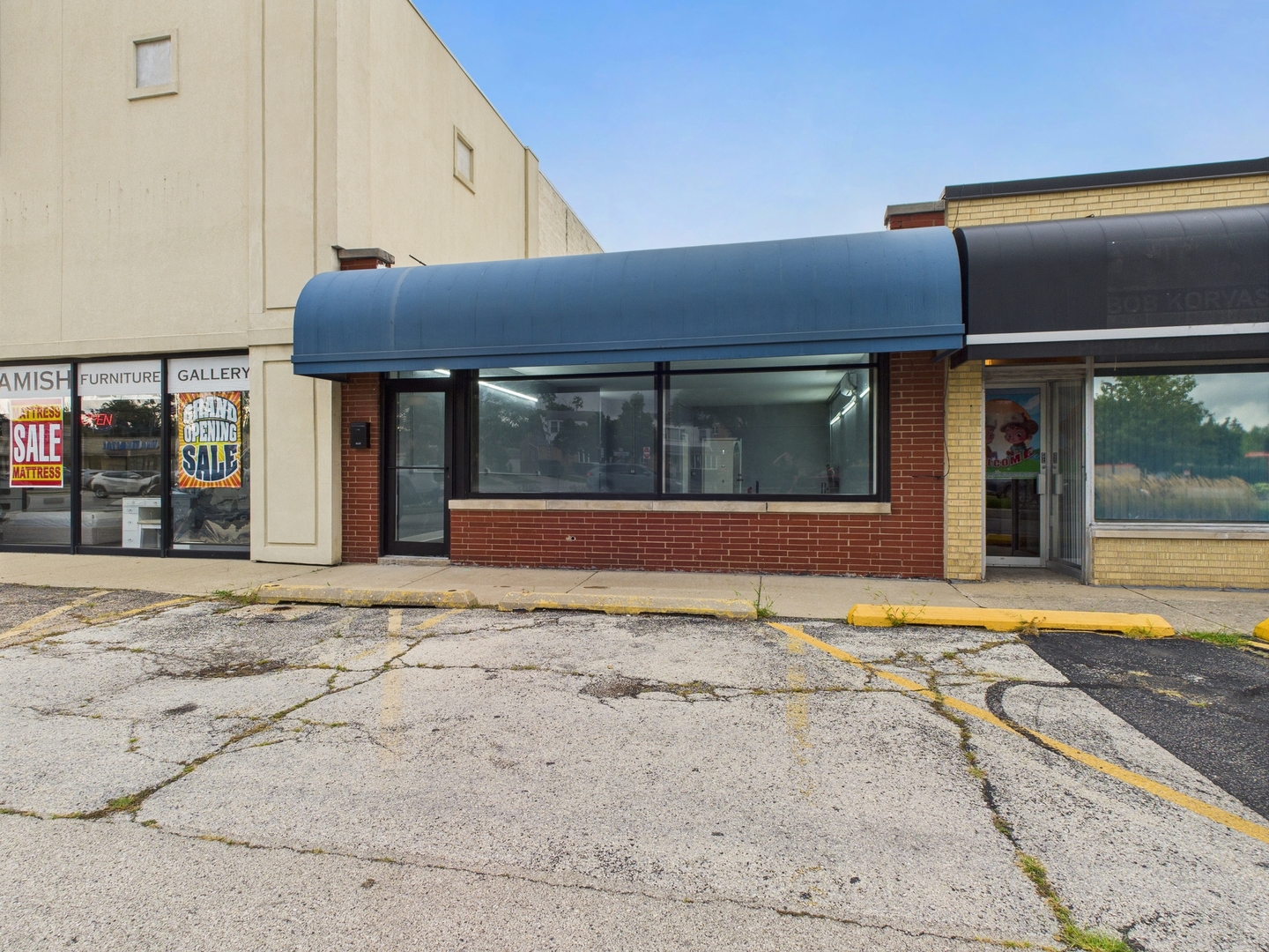 8113 N Milwaukee Avenue