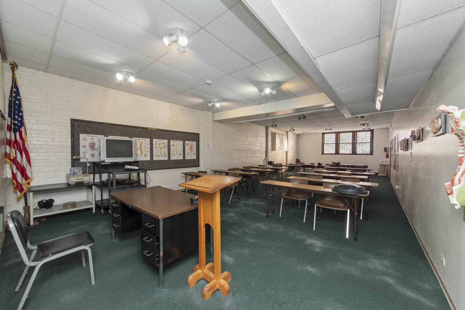 3330-3332 N Milwaukee Avenue