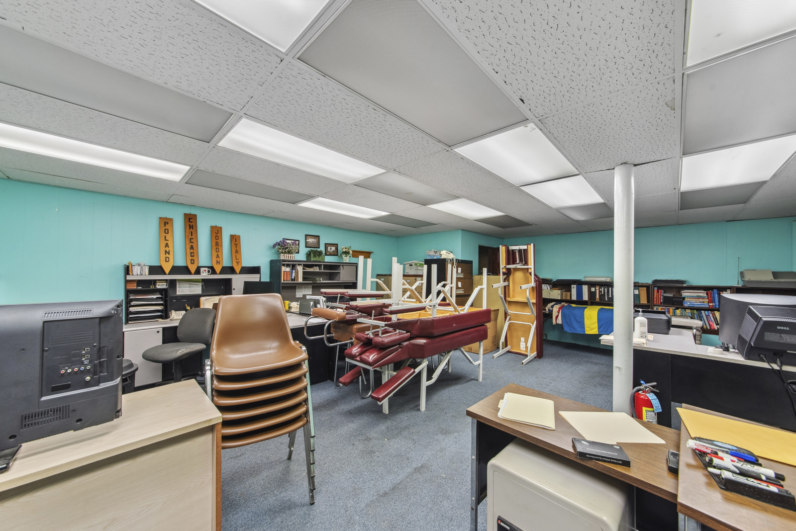 3330-3332 N Milwaukee Avenue