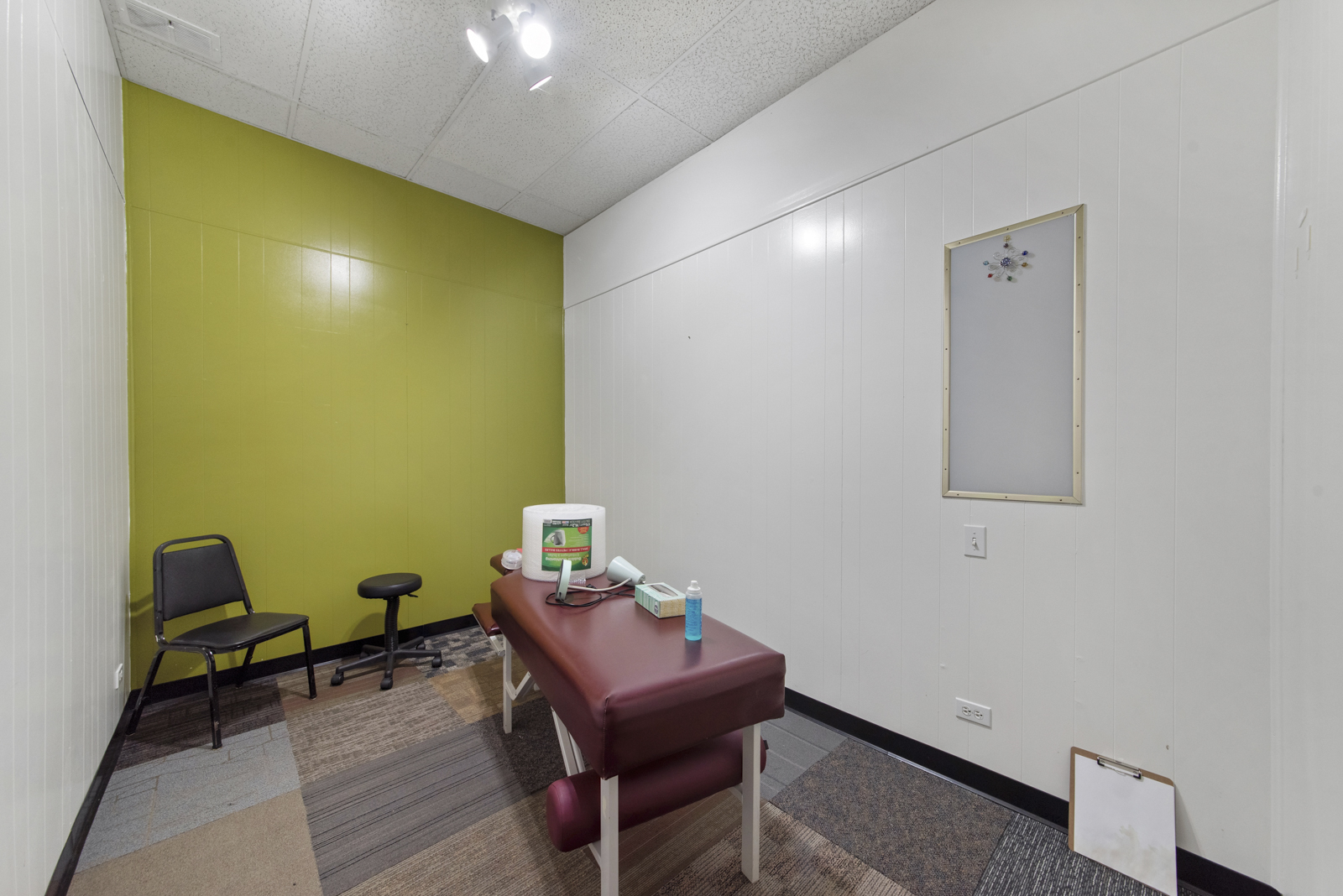 3330-3332 N Milwaukee Avenue