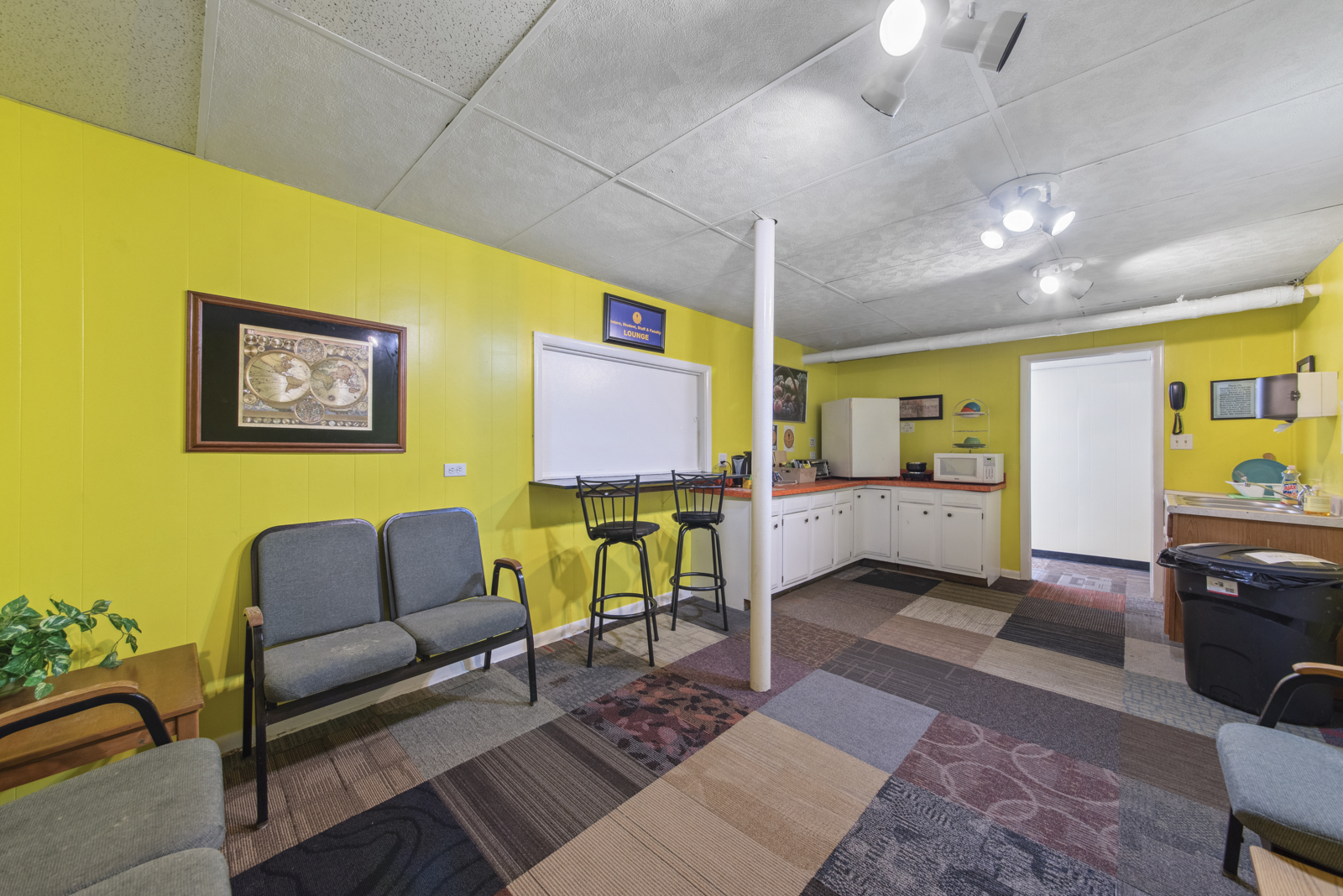 3330-3332 N Milwaukee Avenue