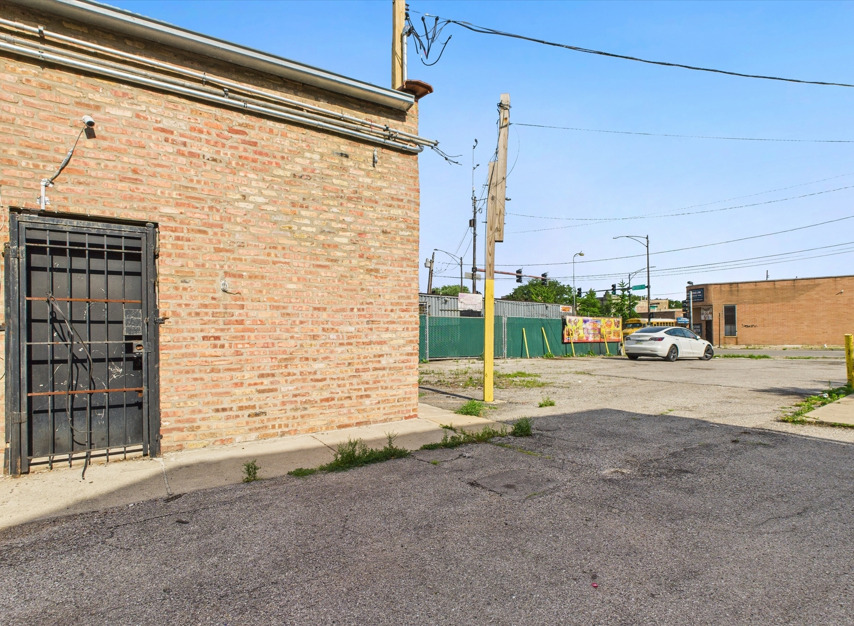 600-606 S Pulaski Road