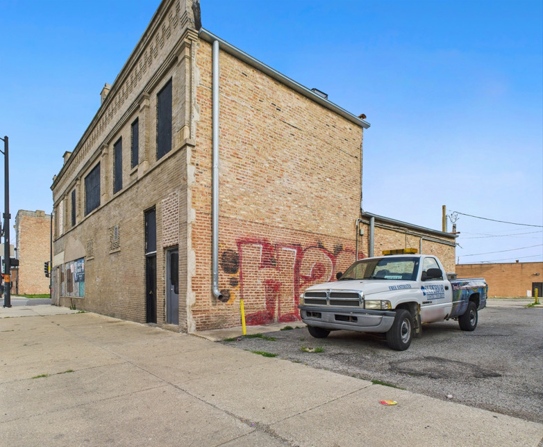 600-606 S Pulaski Road