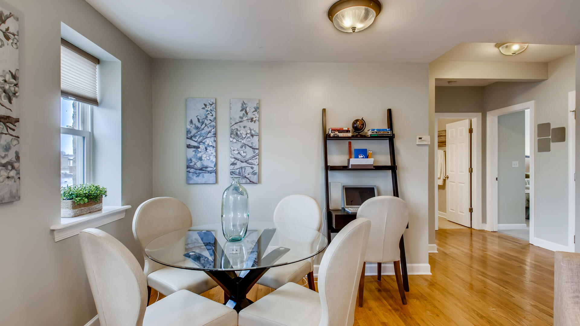 2342 W Granville Avenue Unit: 3