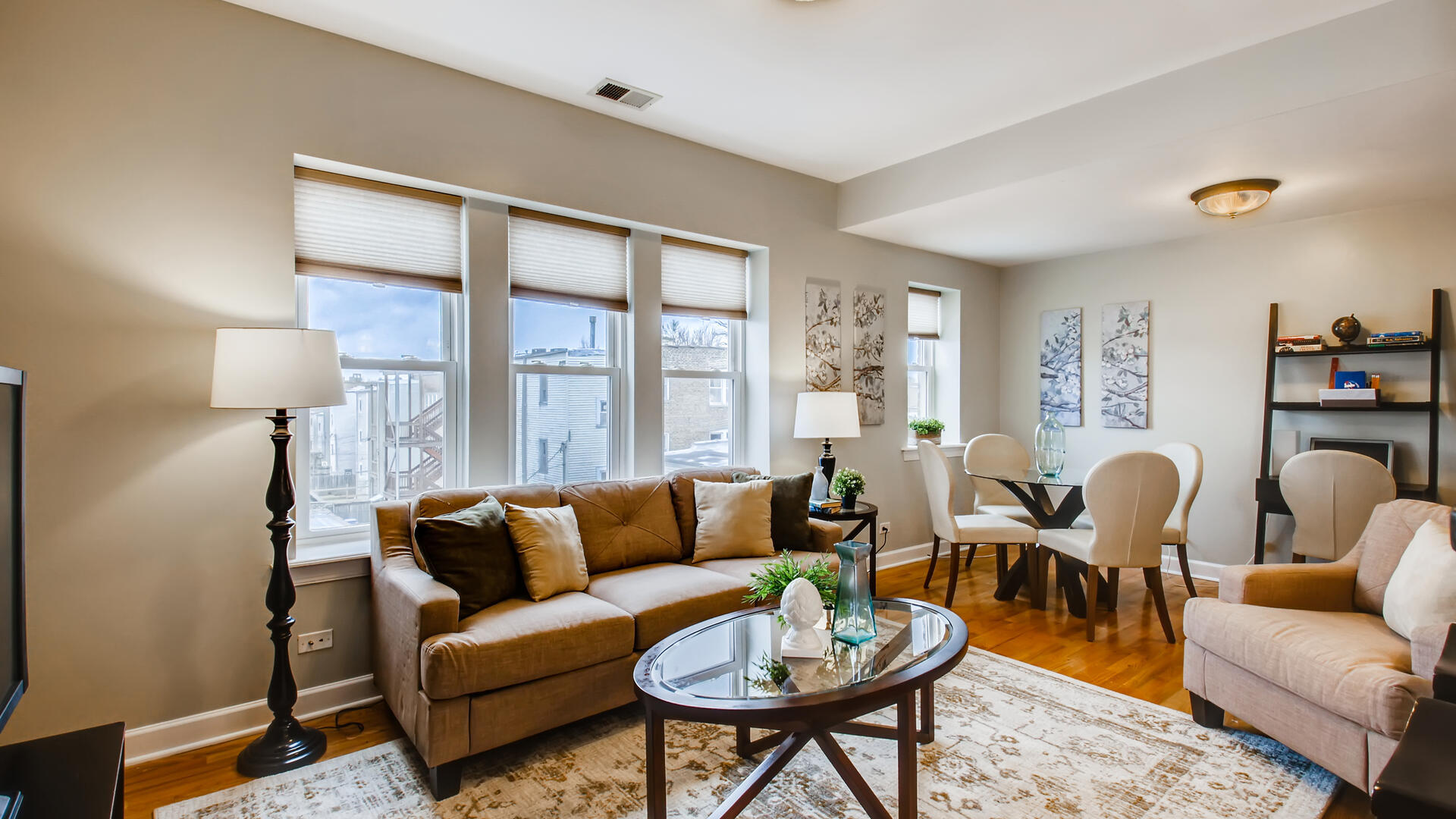 2342 W Granville Avenue Unit: 3