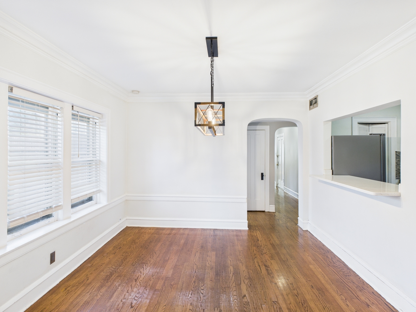 1030 N Austin Boulevard Unit: 2N