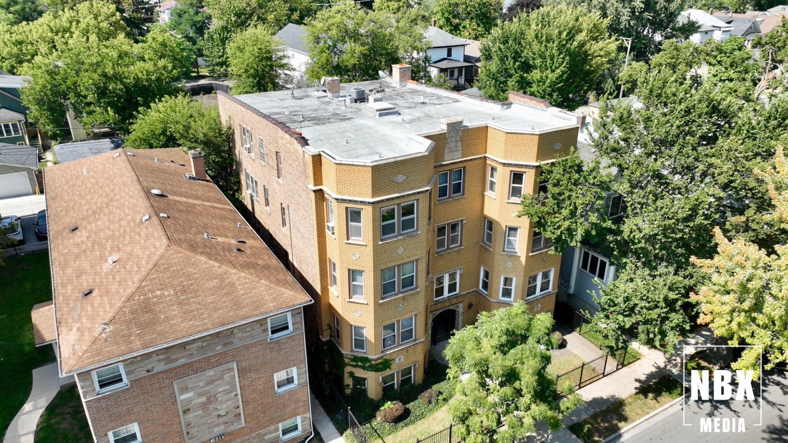1030 N Austin Boulevard Unit: 2N